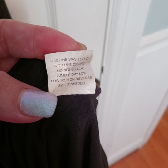 Elegant Black Maxi Dress 👗 💅 - Picture 9 of 9